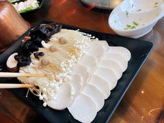 -前门·鲜肉火锅(长风店)