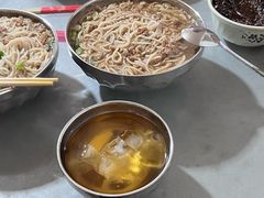 -正宗杨记普洱酸醋米线(总店)