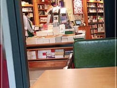 -西西弗书店&矢量咖啡(凯德晶萃广场店)