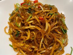 -哈啾嗨·新概念蒙餐(红星新城店)