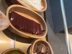 -左庭右院鲜牛肉火锅(金山万达店)