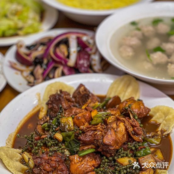 天香泰山花椒鸡(高铁前路店)