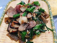 -余家庄肥肠鱼地方汤锅(银杏大道店)