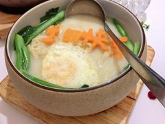 -醉辉皇上海之巅(上海中心大厦店)
