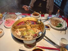 -小龙翻大江文化火锅(宽窄店)