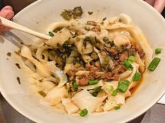 -顺溜·手工刀削面·黑金店(铜锣湾店)