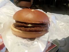 -麦当劳(新洲南路店)