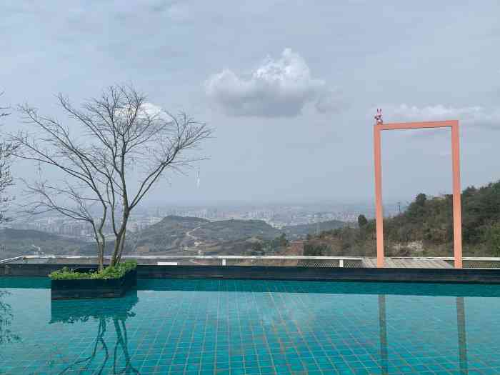 等风来山顶餐厅-"龙泉山上的网红打卡地一直知道有很多,这次.