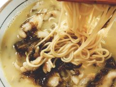 -明呈黄鱼面馆(斜土路店)