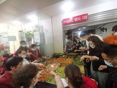 等位区-枣阁园滴滴自助餐