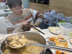 -黑山牛肉汤火锅(花城汇店)