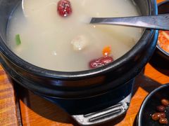 补身牛尾汤-鑫日千里马朝鲜族小馆(总店)