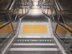 -铁西广场(地铁站)