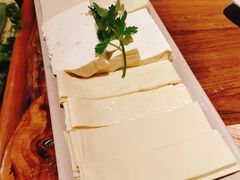 -东巴人鱼豆花火锅(幸福街店)