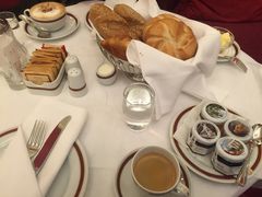 -Cafe Sacher(WIEN)
