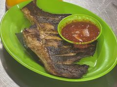 -明记烧鱼美味店