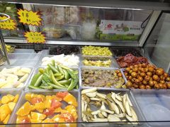 自助取餐区-老炳·七丛松甘草水果