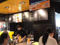 -麦当劳(中山公园龙之梦店)