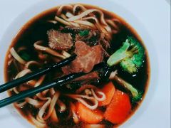金牌红烧牛肉面-康师傅私房牛肉面(北京南站店)