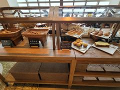 面包甜点陈列柜-上海柏悦酒店·世纪100牛排馆