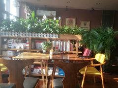 大堂-一米阳光咖啡店(百通尚风尚水店)