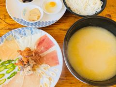 -桥香园过桥米线(火车站店)