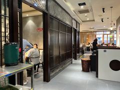 -卤校长老火锅(杨家坪直营店)