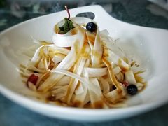 白炝拌白芦笋-世博源公馆·本帮融合菜·主题包厢·江景餐厅