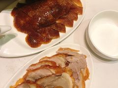 -阿瓦山寨·湘菜现炒·剁椒鱼头王(咸阳总店)