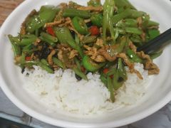 -云姐老南昌啤酒鸭拌粉(名门世家店)