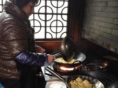-茅老太臭豆腐
