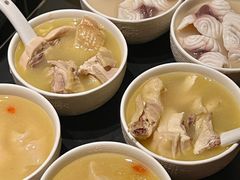 -鲜入唯煮·港式海鲜牛肉火锅(金宝街店)
