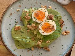 牛油果煮蛋吐司-RAC BAR(安福路店)