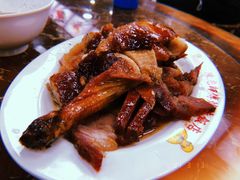 烧肉烧鸭双拼饭-陈光记烧腊店(罗保博士街店)