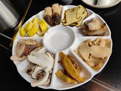 -野菌皇海景野生菌火锅(滨海大道店)