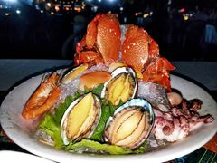 -亚龙湾希尔顿自助餐厅·海鲜·烧烤·沙滩BBQ·现场乐队