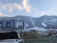 -鳌山滑雪度假区