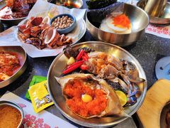 -草家酱蟹炭火烤肉店(珲春南路二店)