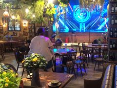 -临界音乐酒馆·小龙虾·江湖菜(华熙LIVE·鱼洞店)