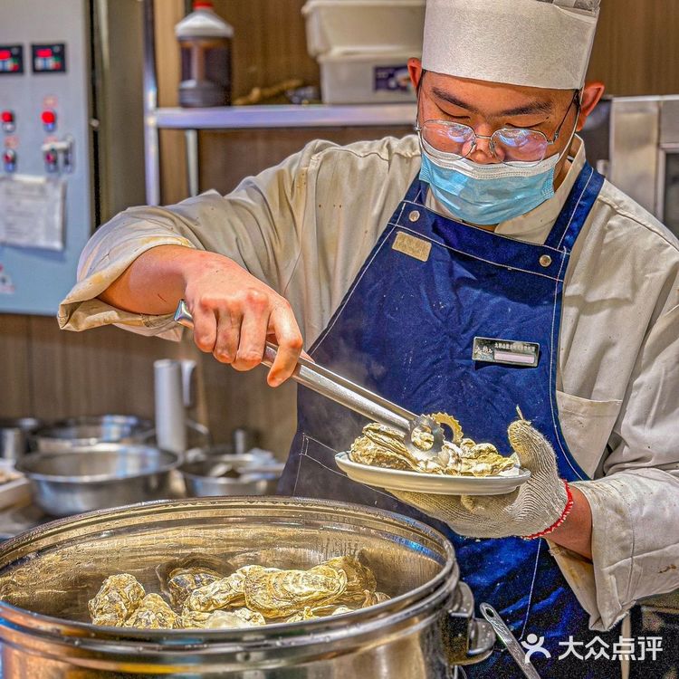 九韩山了不起！把和牛寿喜烧也搬上桌了！