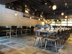 -Carbon莫卡哆·意大利复古集市餐厅(杭州大厦店)
