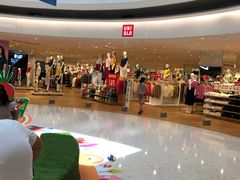-优衣库(上海金桥太茂店)