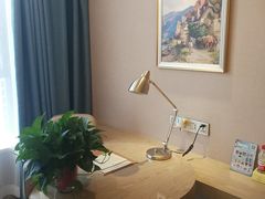 -维也纳国际酒店·西京医院胡家庙地铁站店