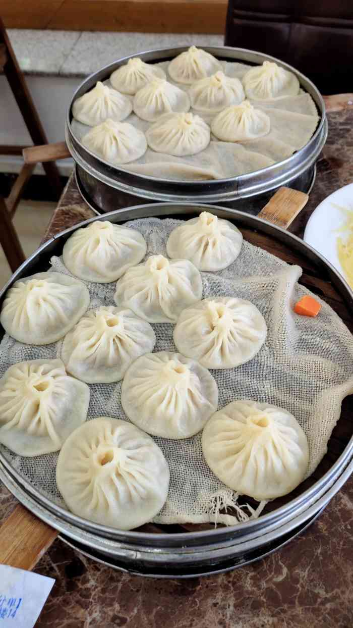 第一楼(东四北大街店)-"早就听朋友介绍他家的开封灌汤包了~灌汤.