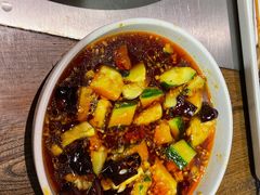 -龙巢盱眙龙虾·牛蛙·烧烤宵夜(八卦岭店)