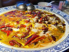 -桂二老坛酸菜鱼(三街两巷店)