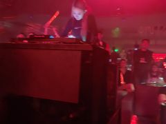 -赤红音乐现场(浦东金桥路店)