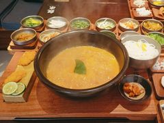 -银米·云南传统过桥米线(双廊黑金冠店)