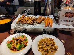 -三个大叔烤羊肉串·歌手驻唱·碳烤鲜肉(西三旗店)