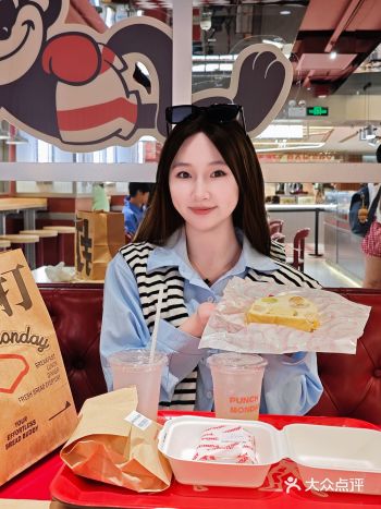 比起面包更吸引我的是他们家的ipPunPun嘭嘭听说